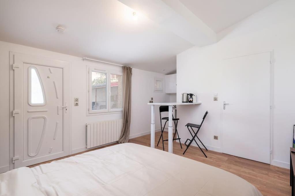 Lumignons Lyonnais - Doua Apartment Villeurbanne Ngoại thất bức ảnh